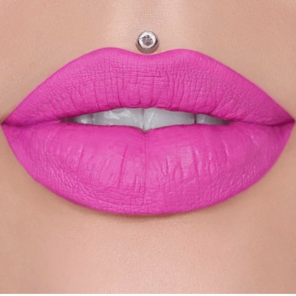 Jeffree Star Velour Liquid Lipcolor in Cavity